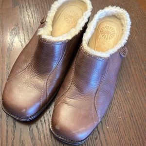 UGG ladies size 9 mule slippers